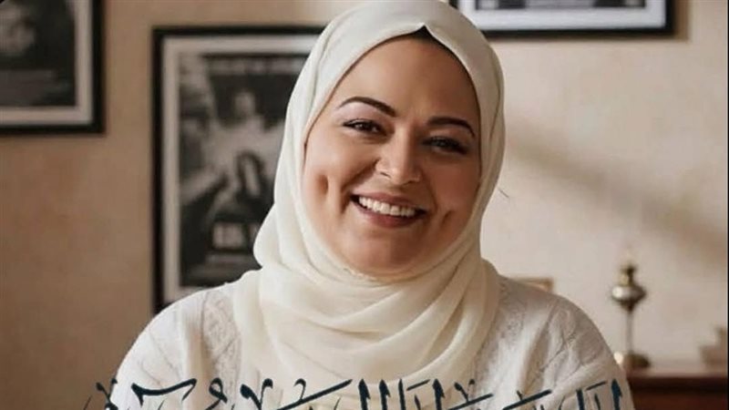 نيفين مندور