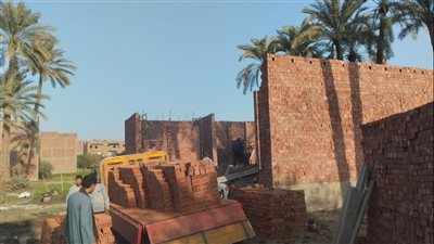 حملة مكبرة يقودها رئيس الوحدة المحلية حول النظافة والتعديات بالمنوات وطموه