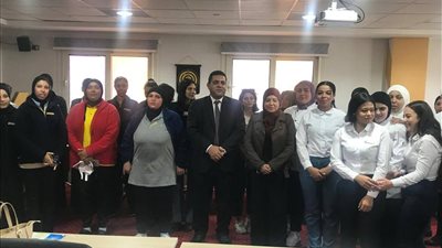 العمل تنظم ندوة توعوية بشرم الشيخ لتعريف المرأة العاملة بحقوقها بالقانون الجديد