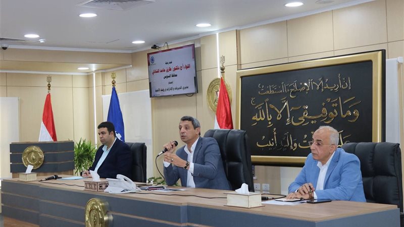 محافظ السويس 