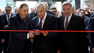 فى  حضرة الإنجازت انحنت القامات كادر تاريخي يجمع ثلاثية رئاسة الوزراء