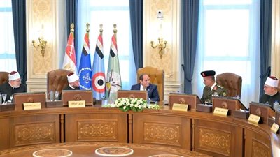  السيسي يشهد اختبارات كشف الهيئة لحاملي درجة الدكتوراه من دعاة وزارة الأوقاف