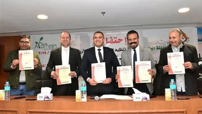 وزير الإسكان يشيد بحصول جهاز مدينة العلمين الجديدة على شهادة الأيزو الدولية 