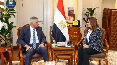 وزيرة التنمية المحلية تتابع مشروعات النظافة وتدوير المخلفات بمحافظة أسوان 
