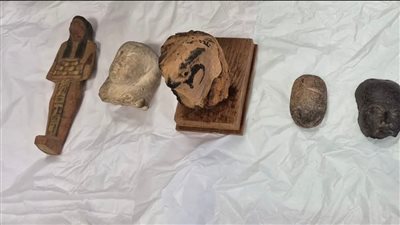 وزارة السياحة والآثار مصر تسترد ٧ قطع آثرية من واشنطن