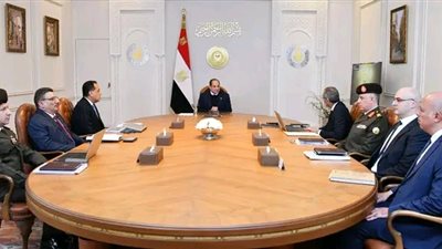 اجتمع الرئيس السيسي مع رئيس الوزراء ووزير الاتصالات والفريق أحمد الشاذلي 