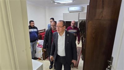 نائب رئيس جامعة طنطا يتفقد المدن الجامعية للاطمئنان على الخدمات الطلابية