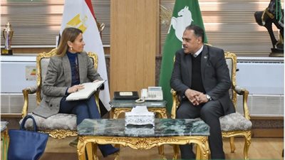محافظ الشرقية يستقبل مدير مكتب اليونسكو لتعزيز الشراكات الاستراتيجية وتنمية صناعة البردي