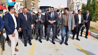 مياه القناة:مستشار رئيس الجمهورية ومحافظ السويس يتفقدا محطة رفع صرف صحى الحرفيين