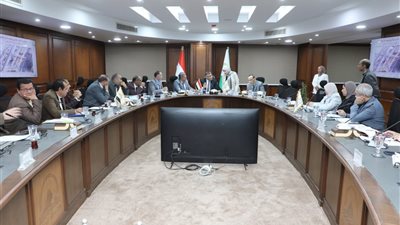 محافظ الجيزة يعقد اللقاء الأسبوعي لبحث شكاوى مواطني العجوزة والهرم وجنوب الجيزة 