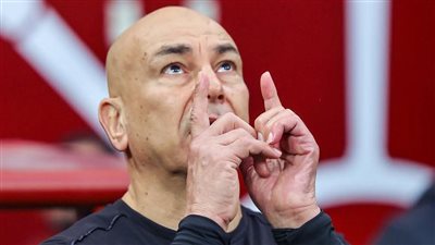 حسام حسن يهاجم الإتحاد الأفريقي لكرة القدم، كاف، بعد الخسارة أمام السنغال