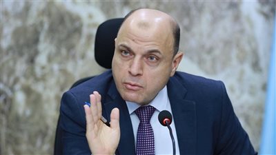 محافظ كفرالشيخ يوجه برصف طريق طويلة نشرت بقلين لتحسين حركة المرور