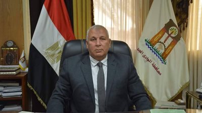 محافظ الوادي الجديد يقرر إحالة سائق للنيابة العامة  لتجاوزه السرعة القانونية