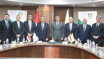 محافظة الجيزة توقّع بروتوكول تعاون مع البنك الأهلي لدعم المستثمرين بالمناطق الصناعية