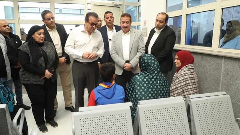 محافظ المنوفية ووزير