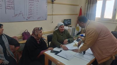 مدير تعليم السويس تتابع إمتحانات الإعدادية..وتؤكد الطالب أولاً وإنضباط اللجان خط أحمر
