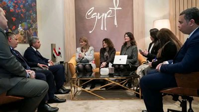 وزير السياحة والآثار يلتقي بالرئيس التنفيذي للمجلس العالمي للسفر والسياحة WTTC