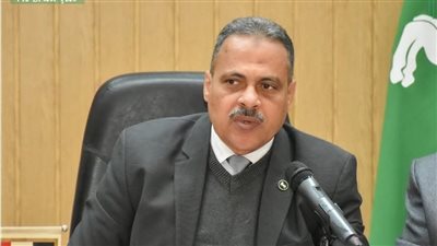 محافظ الشرقية يُجري حركة تنقلات لضبط العملية التعليمية وتحسين الأداء