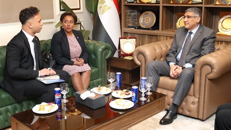 محافظ الجيزة 