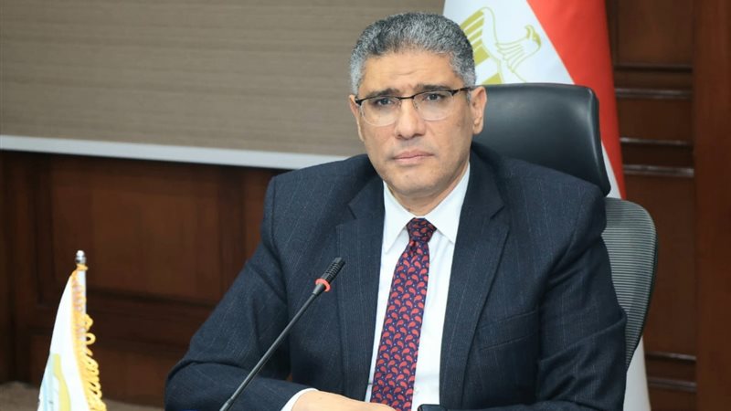 محافظ الجيزة 