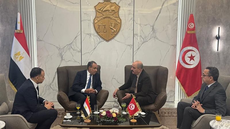 وزير الخارجية 
