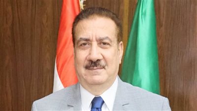 لجنة لمعاينة الموقع المقترح لإقامة كوبري يربط أحياء شرق وغرب شبين الكوم