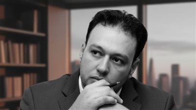 خواطر عماد السعدني الغربة في عالم لا يفهمك والضياع بين أحلام مشوهة