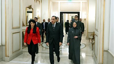 رئيس الوزراء يشهد احتفالية 