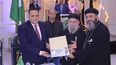 رئيس مركز ومدينة كفر صقر يترأس الإجتماع التنفيذي الشهري ويكرم المتميزين