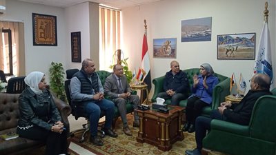 النائب أحمد خشانة يتابع خطط التنمية بمدينة السويس الجديدة