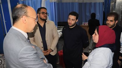 عميد طب المنوفيه يجري جولة تفقدية بمستشفى الطوارئ لمتابعة سير الخدمات الطبية 