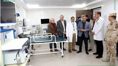 محافظ الشرقية يتفقد مستشفى حميات الزقازيق ويوجه برفع الإشغالات بمحيط المستشفى