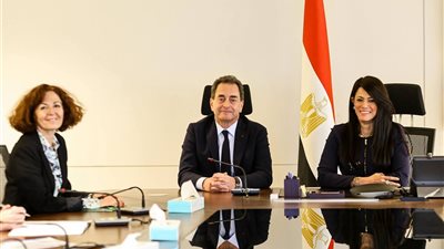  وزيرة التخطيط تبحث مع الجانب الفرنسي تعزيز العلاقات الاقتصادية بين البلدين