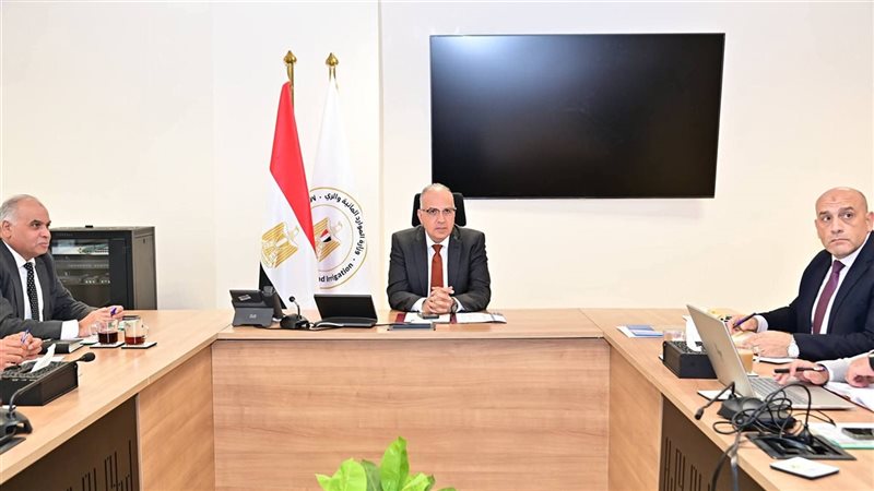 وزير الموارد المائية