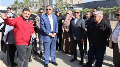 محافظ الجيزة يتفقد أعمال تطوير ورصف طرق المنطقة الصناعية والاستثمارية بأبو رواش