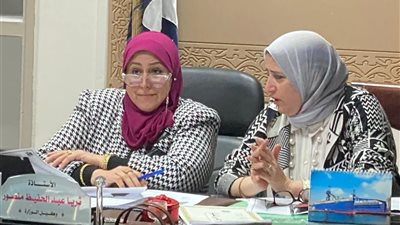 تعليم السويس تؤكد علي إنهاء الفترة المسائية وتعزيز الانضباط المدرس