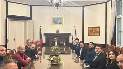 لقاء تفاعلي بين سفير مصر والجالية المصرية في جمهورية التشيك لتعزيز التعاون
