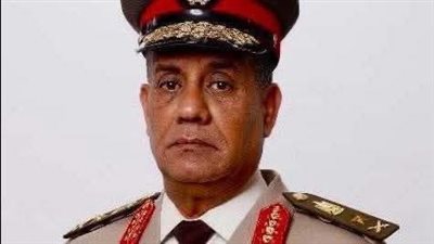 الفريق أشرف سالم وزيراً للدفاع خلفاً للفريق أول عبدالمجيد صقر