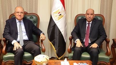 وزير العمل يبحث مع اتحاد الصناعات تعزيز التعاون في ملفات التدريب والتشغيل