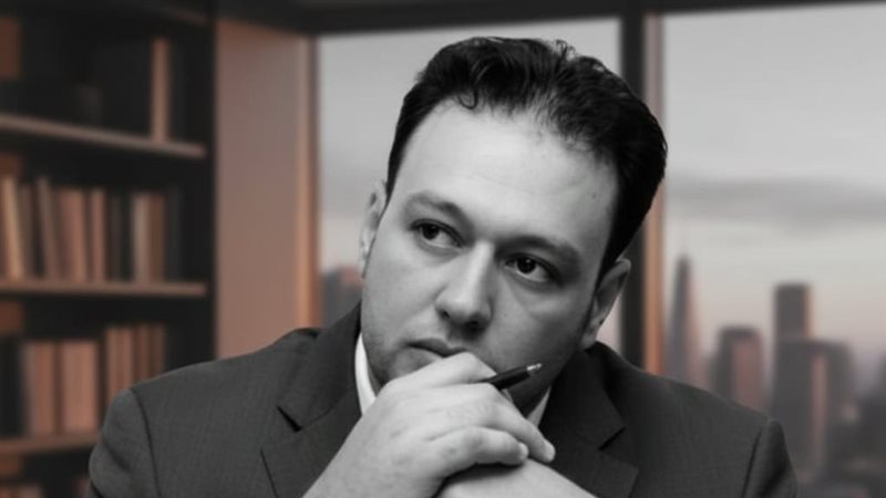 الصحفي عماد السعدني