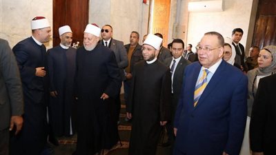 مجلس الوزراء يستعرض مشروع تطوير مسجد ومقام السيدة عائشة بالقاهرة بتكلفة30مليون جنيه                                    