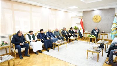 محافظ مطروح يبحث مع النواب سبل تعزيز التنمية