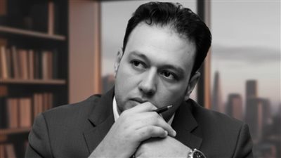 عماد السعدني يَكتُب: الحدُود في العلاقات بين الناس هي المسافة لحماية القلوب