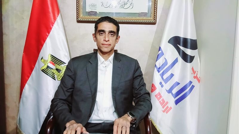 سراج عليوة