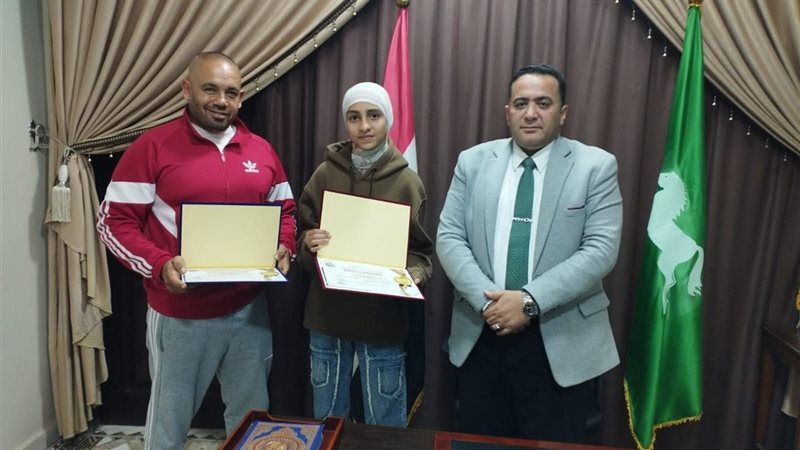 الدكتور أحمد المقدم