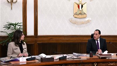 رئيس الوزراء يستعرض مع وزيرة الثقافة محاور العمل خلال المرحلة المقبلة