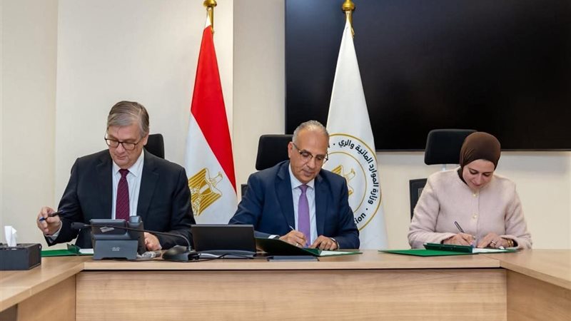 وزير الموارد المائية
