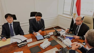  وزير الاستثمار يلتقي القائم بأعمال سفارة كوريا الجنوبية بالقاهرة لتعزيز التعاون الاقتصادي 