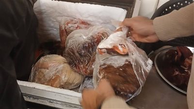 ضبط 171 كيلو لحوم فاسدة بحي فيصل بالسويس