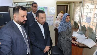 محافظ المنوفية يتفقد عيادة التأمين الصحي بقويسنا لمتابعة انتظام العمل 
